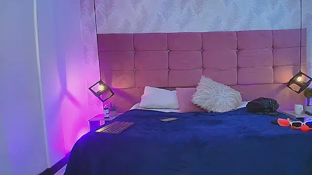 CelesteNeirafg webcam
