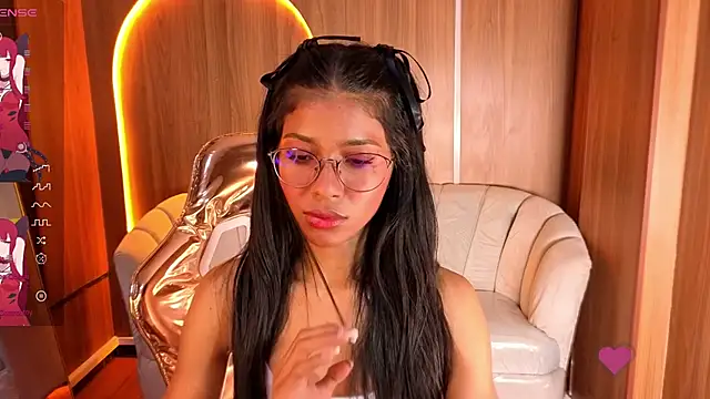 Alina_b_ webcam