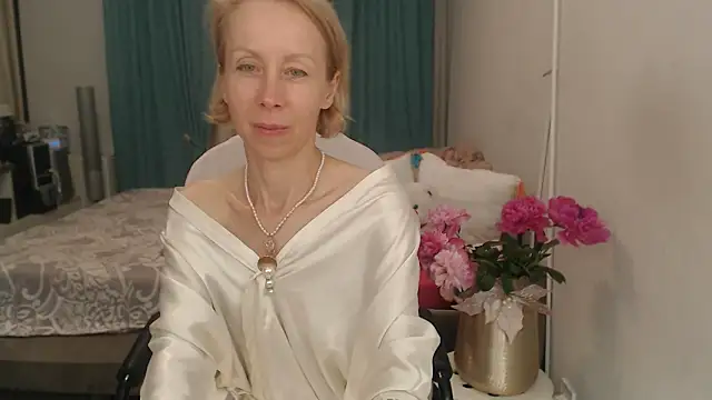 LuxuryNika webcam