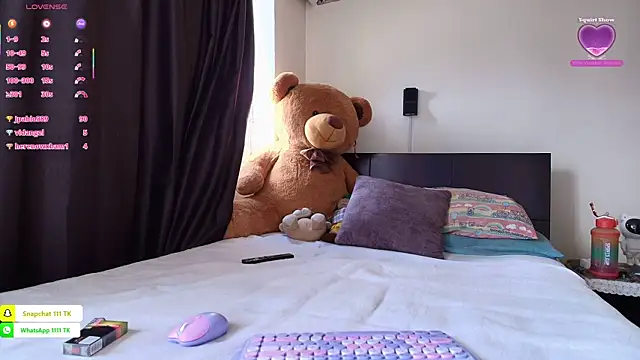 Samanntthaa__ webcam