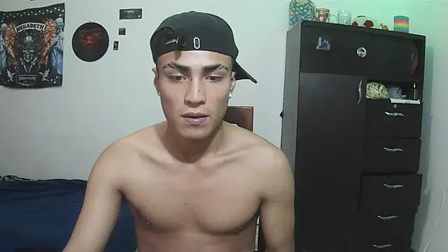 Fenix_hardcock live cam on StripChat