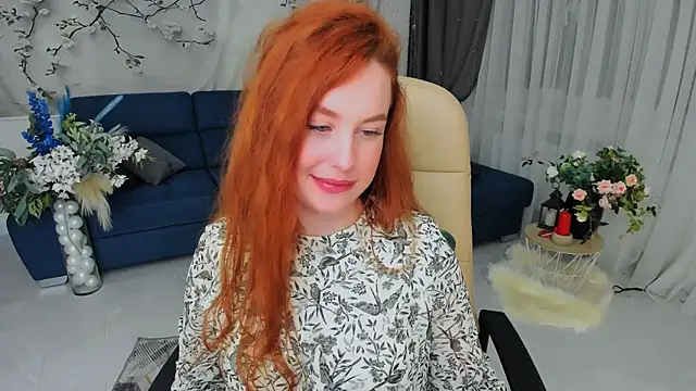 AirySilhouette live cam on StripChat
