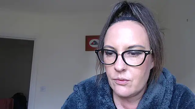 humiliatrixxxx - Humiliatrixxxx's free webcam - UK Sex Cams