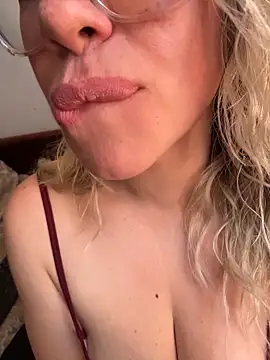 salomesweet13 webcam