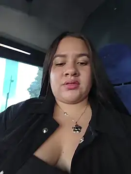 Kendra-daring webcam