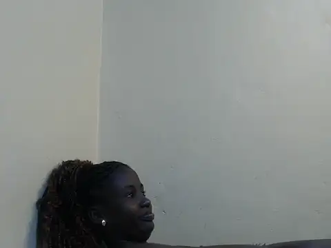 Sexxy-skinny webcam