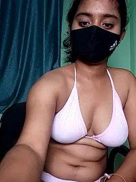 shrutee12 live cam on StripChat