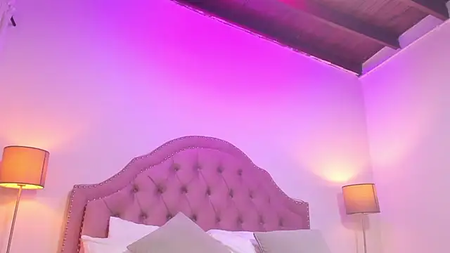 Mia_Culpa live sex cam