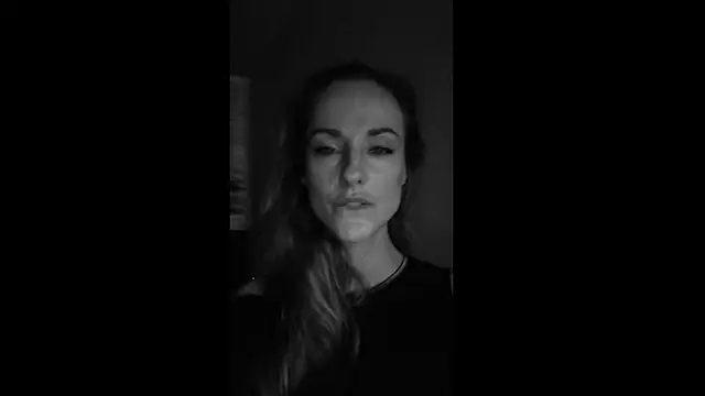 SuchArt_ webcam