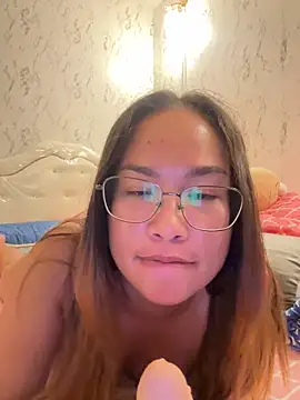 Ponthip webcam