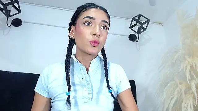 srta_luciana - Srta_luciana's free webcam - UK Sex Cams