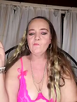 kimmyb777 - Kimmyb777's free webcam - UK Sex Cams