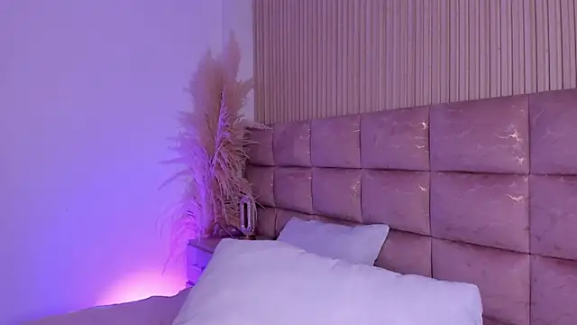 hannarhodes - HannaRhodes's free webcam - UK Sex Cams