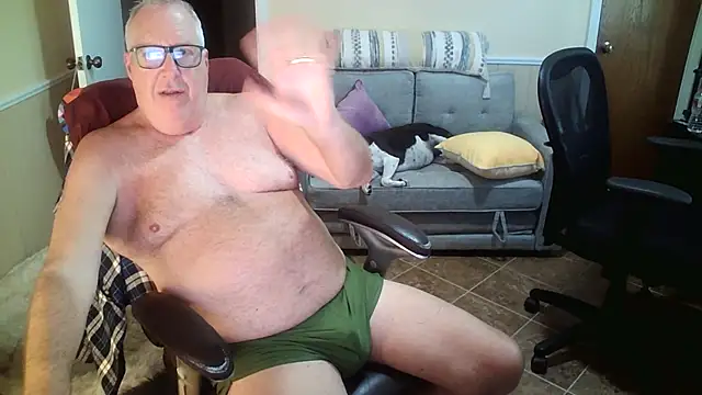 superbearboss - Superbearboss's free webcam - UK Sex Cams