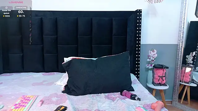 ebonycoworker - EbonyCoWorker's free webcam - UK Sex Cams