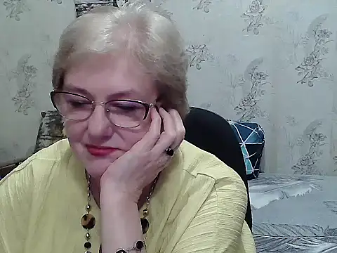 renata62011 - Renata62011's free webcam - UK Sex Cams
