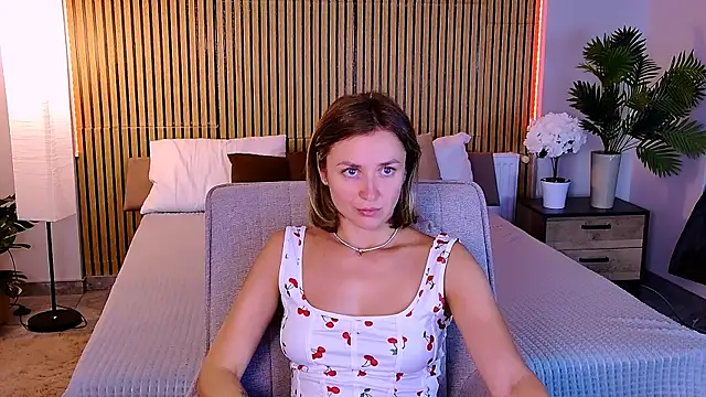 emeraldglow - EmeraldGlow's free webcam - UK Sex Cams