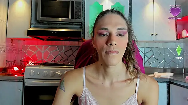 crisozzz - CrisOzzz's free webcam - UK Sex Cams