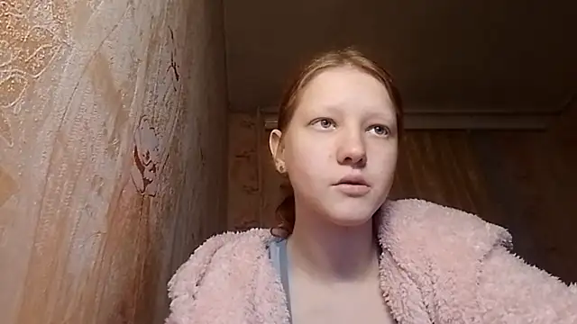 Watch BirgitKamal live on EroticFlix - High definition streams