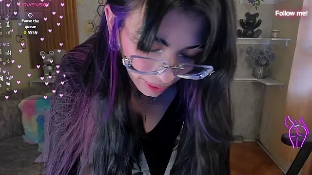 mia_smoke_ - Mia_smoke_'s free webcam - UK Sex Cams