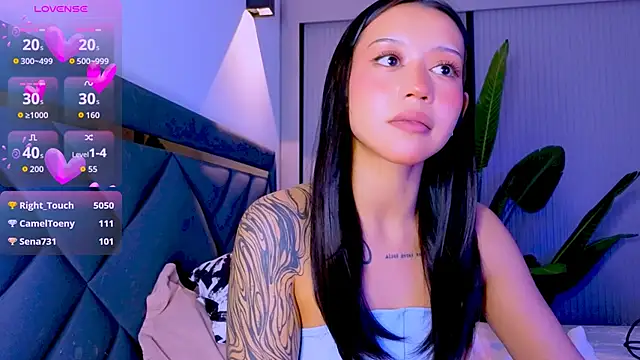mia_tin - Mia_Tin's free webcam - UK Sex Cams