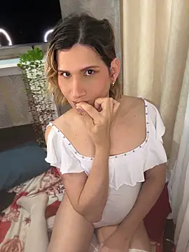 milablossom001 - Milablossom001's free webcam - UK Sex Cams