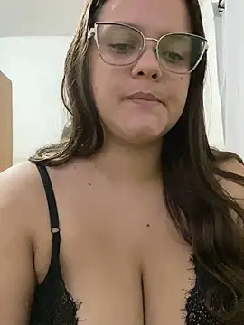 Watch Laryssinha_69 live on EroticFlix - High definition streams