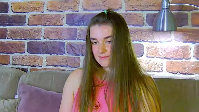 Sofia_Hugs webcam
