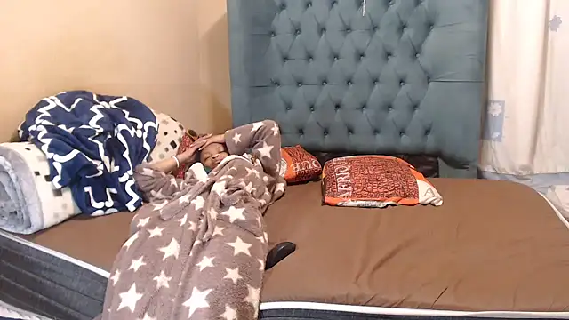 EbonyEssence webcam