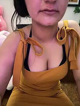 Watch Maahhii live on EroticFlix - High definition streams
