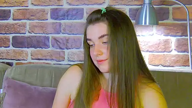 Sofia_Hugs webcam
