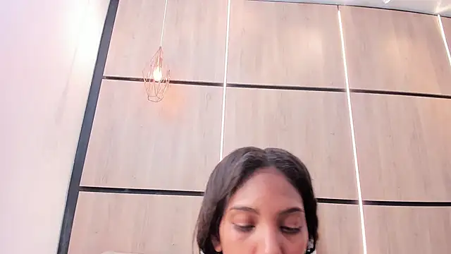 ikia_lopez_ live cam