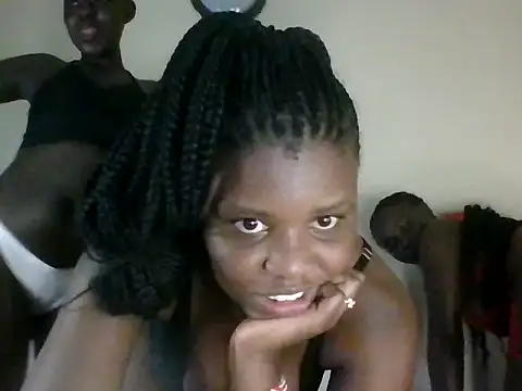 cutelady1 webcam
