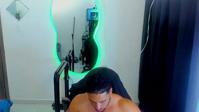 kris_khalifa69 (G young) - muscle show