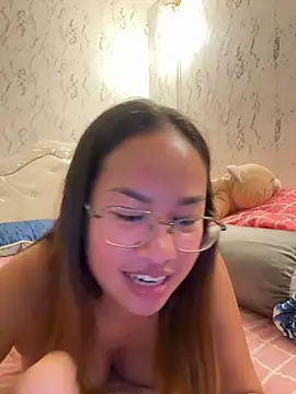 Ponthip webcam