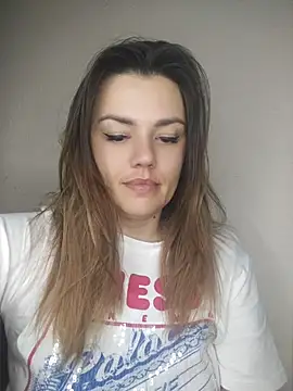 Watch KrissSexi live on EroticFlix - High definition streams