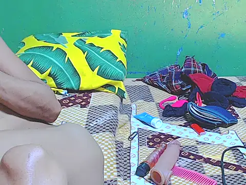 toiletplaybarbiedoll (Ask my age) - NASTY DIRTY MESSY FISTING SHOW