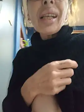 frozenwaffle (F mature) - Make me hot