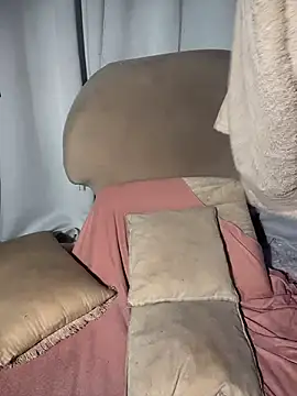 MiaFoxie_