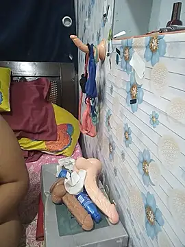 tina8th (F young) - Full nude fingering on live