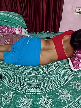 little-roshni (F milf) - First Day First Show
