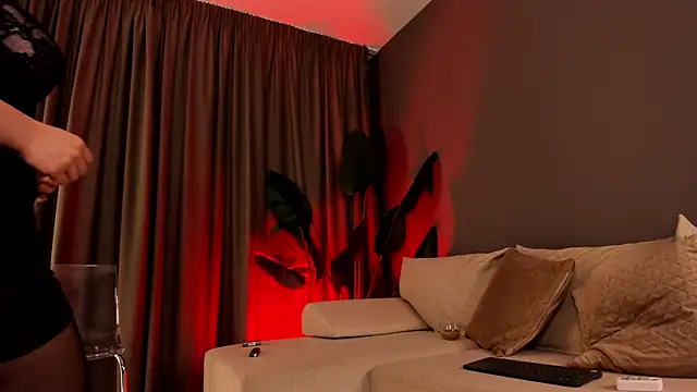 Red_Kim live cam on StripChat