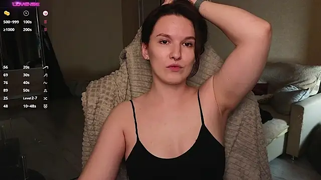 val_lava (F young) - oil show