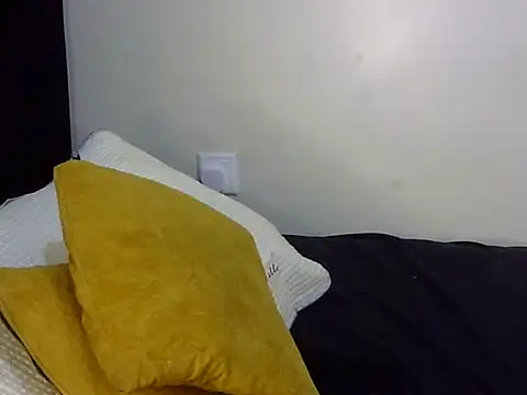 Sweettkendy live cam on StripChat