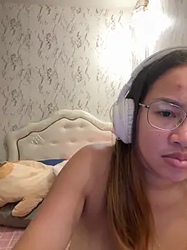 Ponthip webcam
