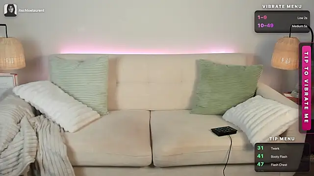 itschloelaurent webcam