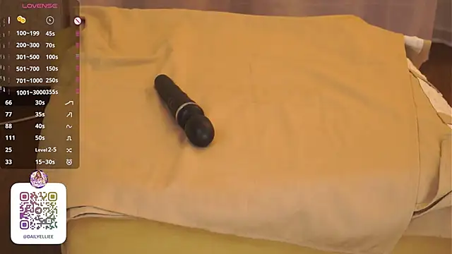 SusanneOsche live cam on StripChat
