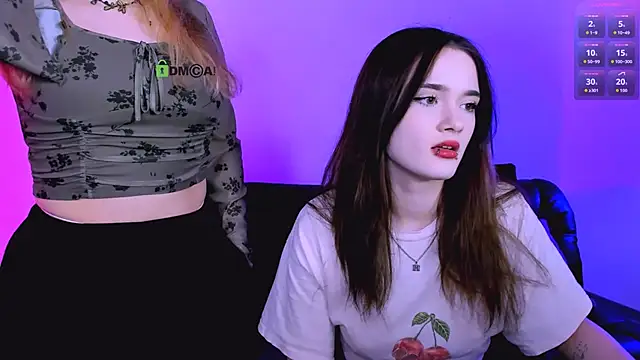liana_kisses webcam