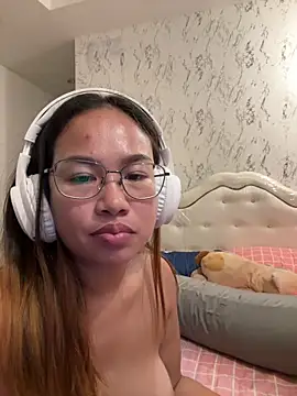 Ponthip webcam