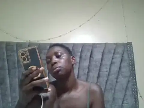 Dizzydose live cam on StripChat